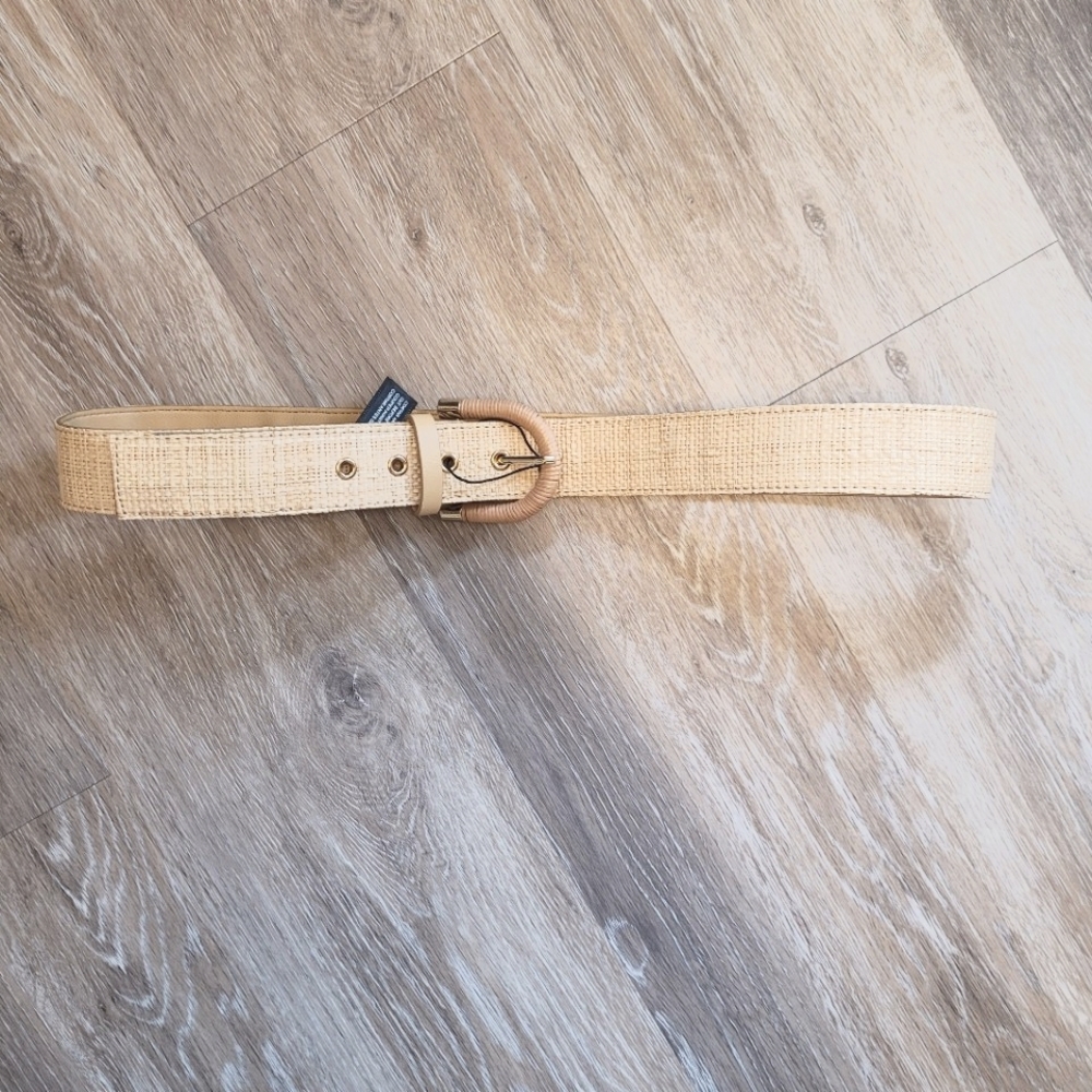 NWOT Mango Raffia Belt